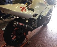 Cbr 600 f3 race bike