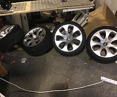 Set 4 genuine BMW 6 series alloys - Image 4/4