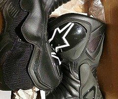 Alpinestar boots