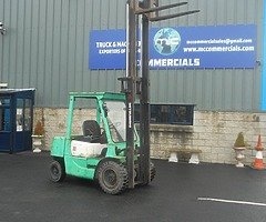 FOR SALE: 3 Ton Mitsubishi Fork Lift