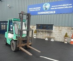FOR SALE: 3 Ton Mitsubishi Fork Lift