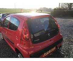 GRAB A BARGAIN 2011 PEUGEOT 107 5 DOOR ONLY 35000 MILES FSH £20 ROAD TAX EXCELLENT CAR MUST BE SEEN - Image 3/6