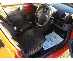 GRAB A BARGAIN 2011 PEUGEOT 107 5 DOOR ONLY 35000 MILES FSH £20 ROAD TAX EXCELLENT CAR MUST BE SEEN - Image 4/6