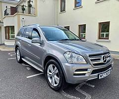 Mercedes-Benz GL-350 2011