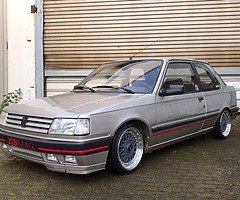 Wanted breaking Peugeot 309