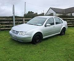 1.4 petrol
Bora 2005