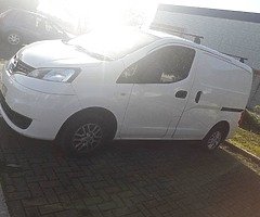 Nissan NV 200 - Image 4/10