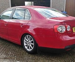 2009 Volkswagen Jetta - Image 4/7