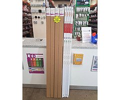 4 x New 5ft LED Lights with LED Tubes in Daylight
