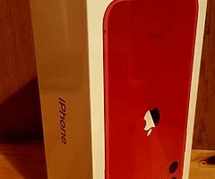 IPHONE 11 RED G4GB NEW IN THE BOX