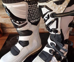 Motoross boots