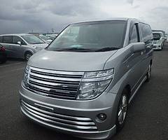 Nissan Elgrand 3.5L Rider / 2004