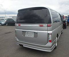 Nissan Elgrand 3.5L Rider / 2004