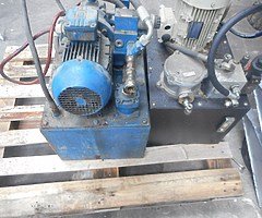 FOR SALE: Hydraulic Motor Pumps - Image 5/5