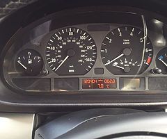 BMW320i Petrol Touring SE - Image 7/9