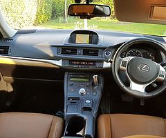 Lexus - Image 4/6