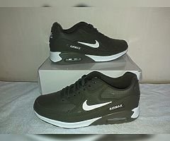 MEN AND WEMON TRANER PM