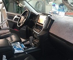 لندكروزر 2017 - Image 7/10