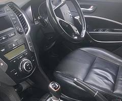 Hyundai Santa Fe Executive - Image 3/7