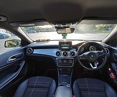 152 Mercedes CLA 220 Auto - Image 9/10