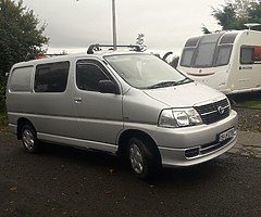 09 toyota hiace crew cab