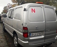 09 toyota hiace crew cab - Image 3/10