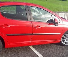 Red Peugeot 307