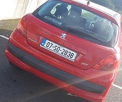 Red Peugeot 307