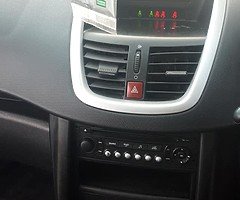 Red Peugeot 307 - Image 8/9