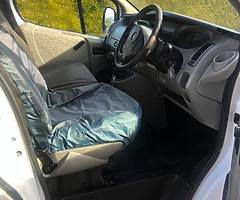 2008 Vivaro 2.0 psv Bullbar Roofrack Towbar Take Small Px