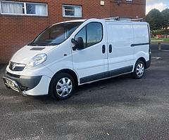 2008 Vivaro 2.0 psv Bullbar Roofrack Towbar Take Small Px - Image 7/10