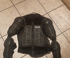 motocross body armour size XL - Image 3/3