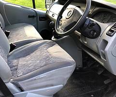 2003 Vivaro 1.9 psv June Towbar 5 Speed box good driver Take Small Px