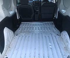 Citron Berlingo - Image 6/7