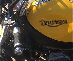 Triumph 955i with 12 months mot - Image 4/8