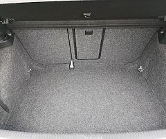 09 Volkswagen golf 1.4turbo (TSI petrol)  - Image 3/9