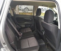 Mitsubishi Outlander 7 Seats - Image 9/10