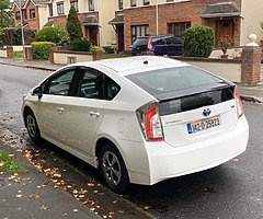 Toyota Prius 142D Hybrid High Spec
