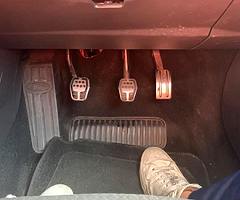 Ford Focus - Image 5/9