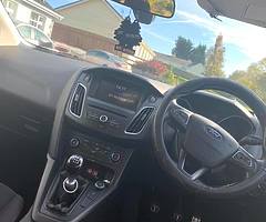 Ford Focus - Image 6/9