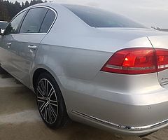 VW Passat SPORT 140