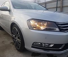 VW Passat SPORT 140