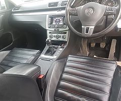 VW Passat SPORT 140 - Image 6/9