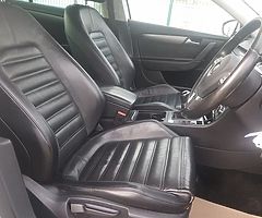 VW Passat SPORT 140 - Image 8/9