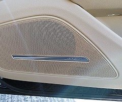Audi A8 - Image 8/10