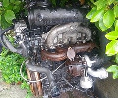 Vw passat 06 1.9 tdi braking all parts pm wat ya need all so 1.9 tdi enging there to for parts - Image 9/10