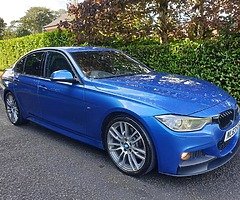 2013 BMW 318D M-SPORT PLUS F30
(M-Performance Kit Xenon Lights Harman Kardon Sound 19" 403 Alloys He