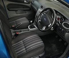 2008 focus - Image 5/6