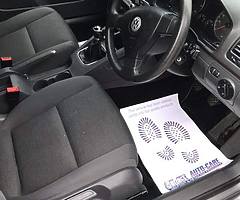 Volkswagen golf - Image 3/5