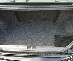 2008 Mitsubishi - Image 6/8